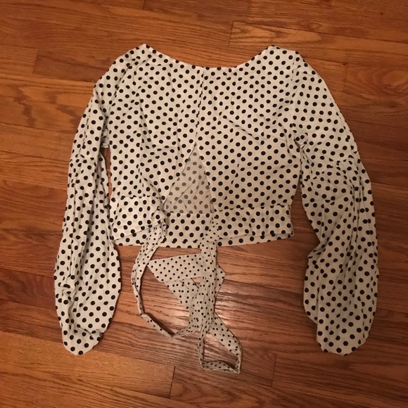 ❌❌SOLD❌❌Polka dot crop top - Picture 6 of 7